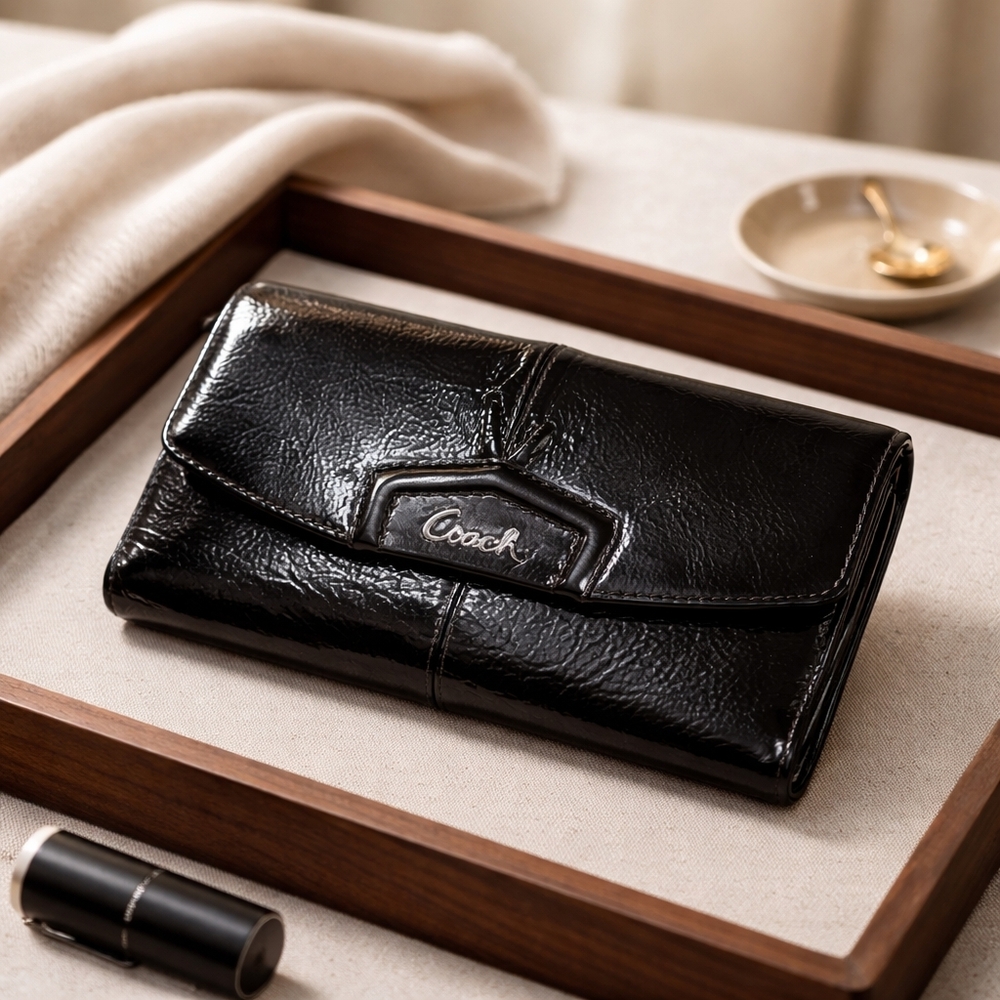 Coach Vintage Ashley Dark Brown Patent Leather Wallet